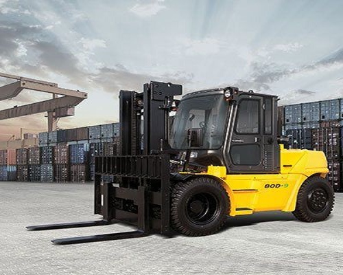 difference of telehandler and forklift